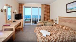 Курортные отели DIT Majestic Beach Resort Солнечный Берег Двухместный номер с 2 отдельными кроватями и видом на море (максимум 2 взрослых и 1 ребенок)-2