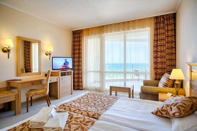 Курортные отели DIT Majestic Beach Resort Солнечный Берег-52